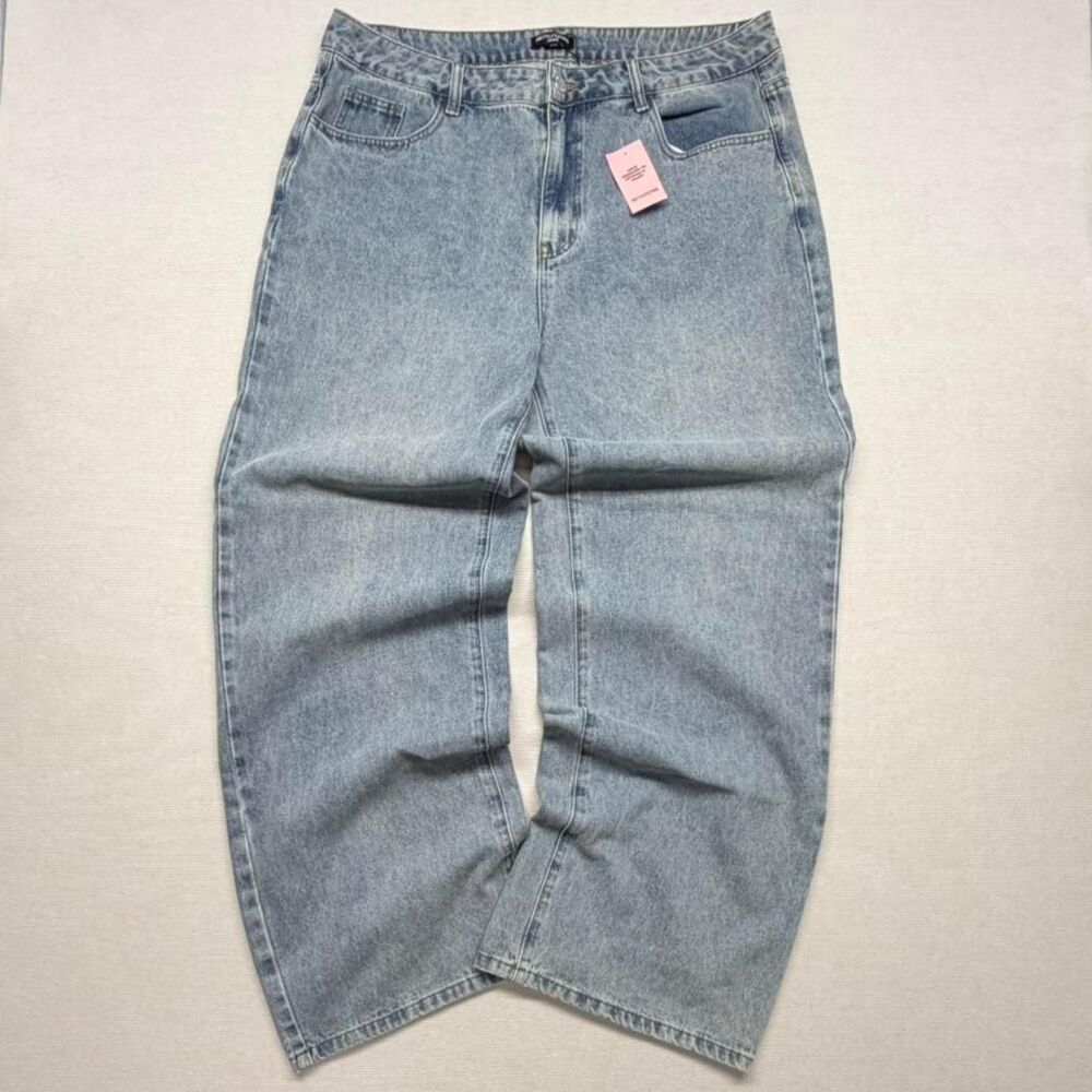 Prettylittlething Women's Blue Jeans